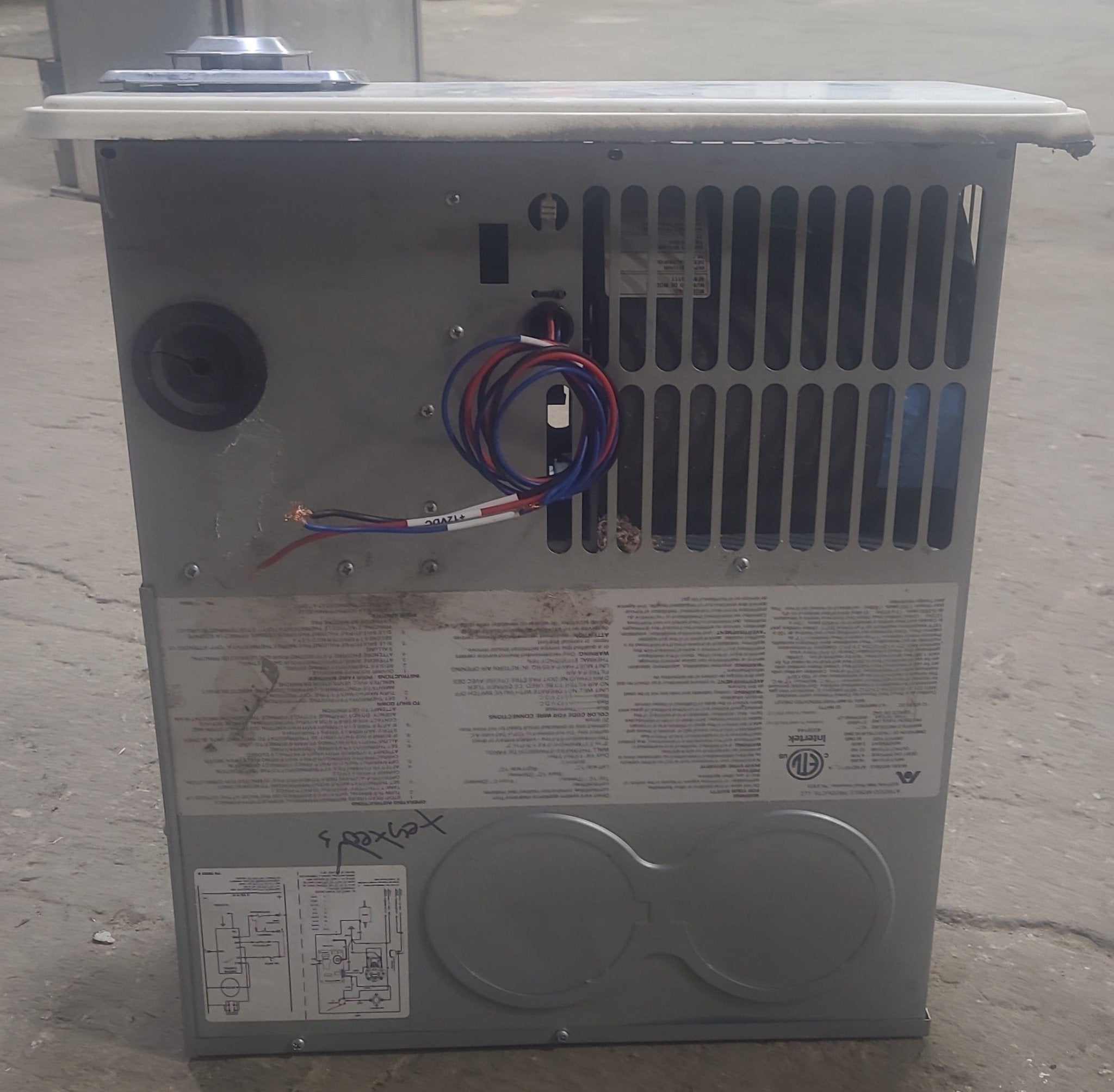 Atwood / Hydro Flame, 16000 BTU USED AFMD16111_A Atwood HYDROFLAME Propane Furnace